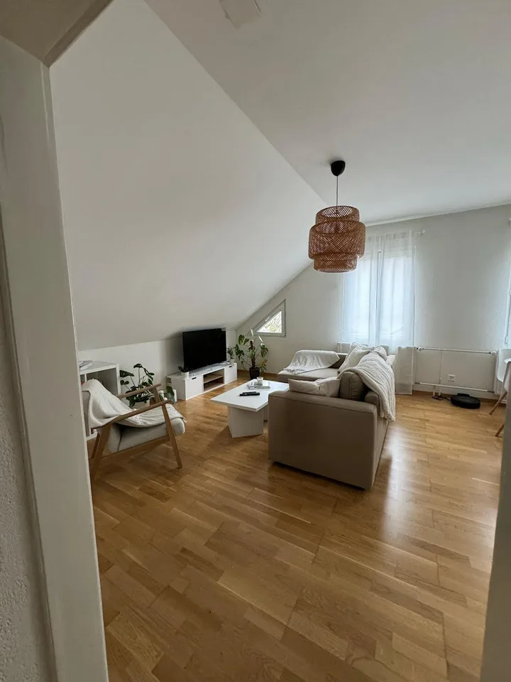 Appartement lumineux de 2.5 pièces à Reconvilier – disponible immédiatement