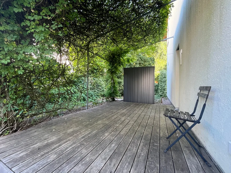 Affascinante casa a schiera di 5,5 locali a Safenwil – disponibile immediatamente
