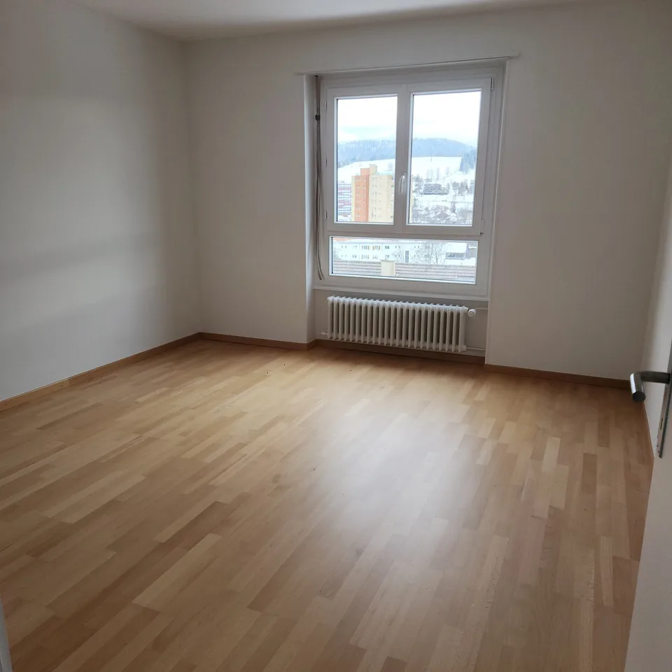 Wohnung mit 3 Zimmern im 5. Stock