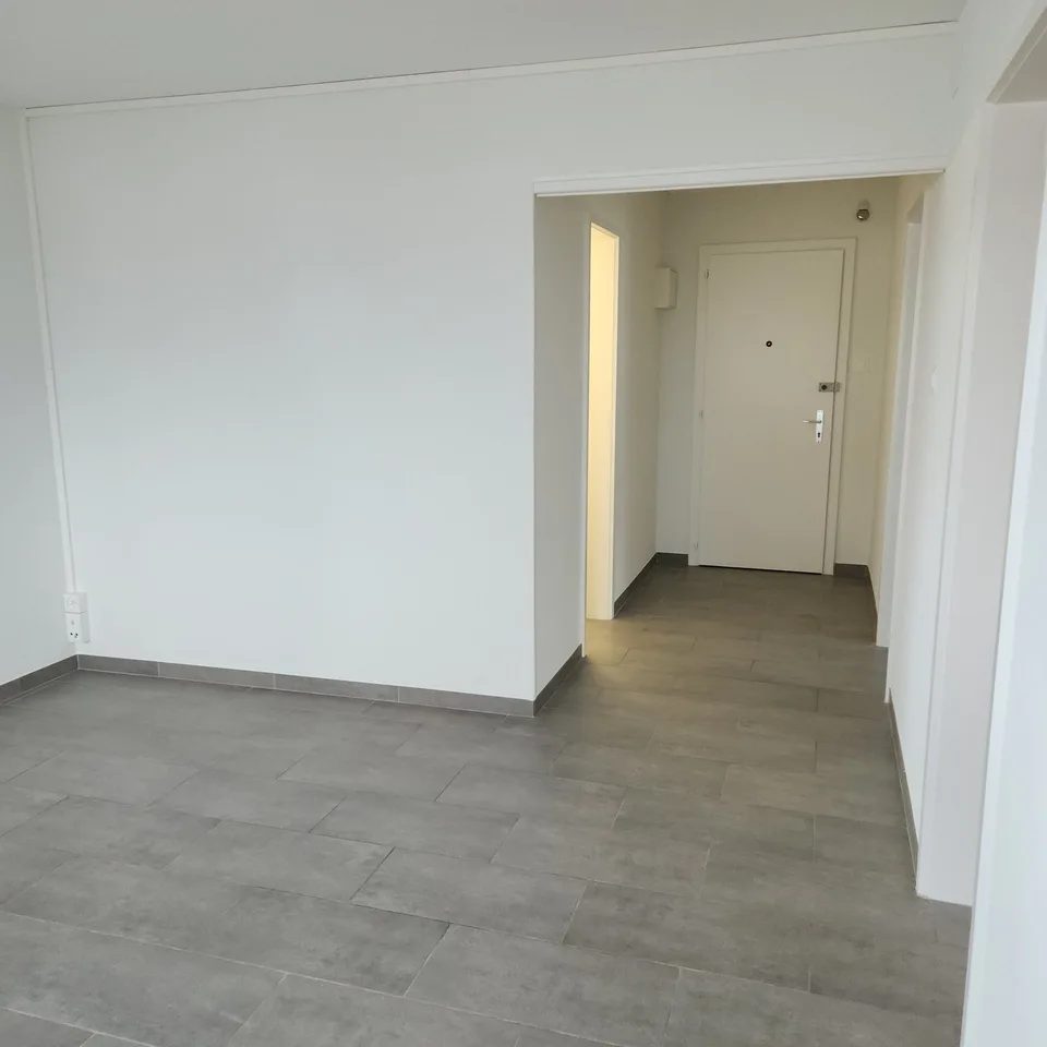 Wohnung mit 3 Zimmern im 5. Stock