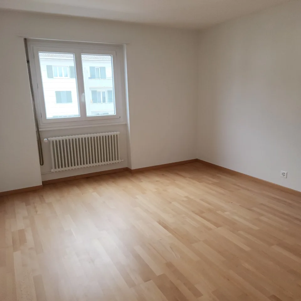 Wohnung mit 3 Zimmern im 5. Stock