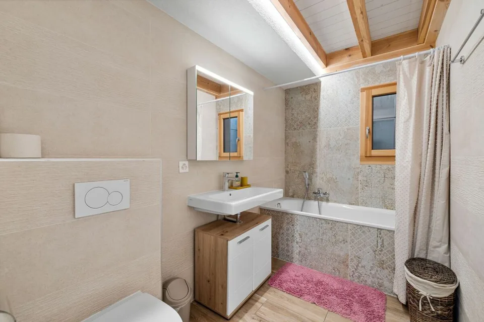 Charmante Reihenhaus-Villa mit 3 Zimmern und 1/2 von 110 m2 im Herzen der Weinberge von Saillon