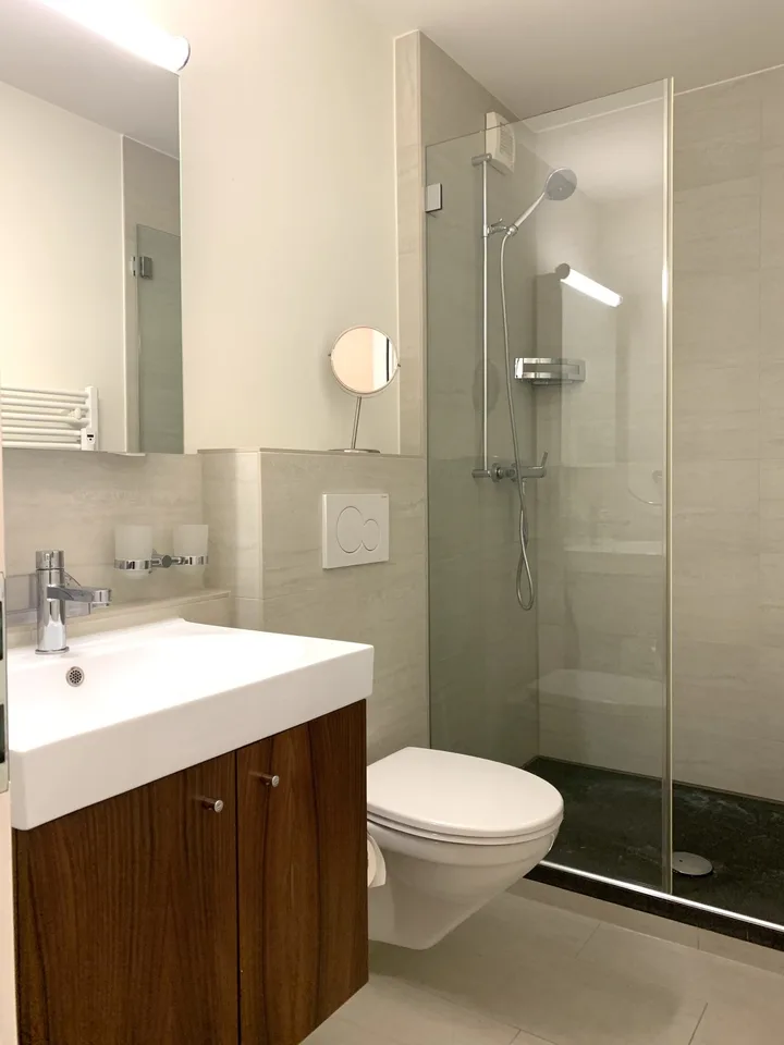 Studio in quiet side street, centrally located
