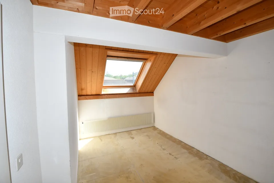 Charming 4.5-room row house in Rüdtligen – Available immediately!