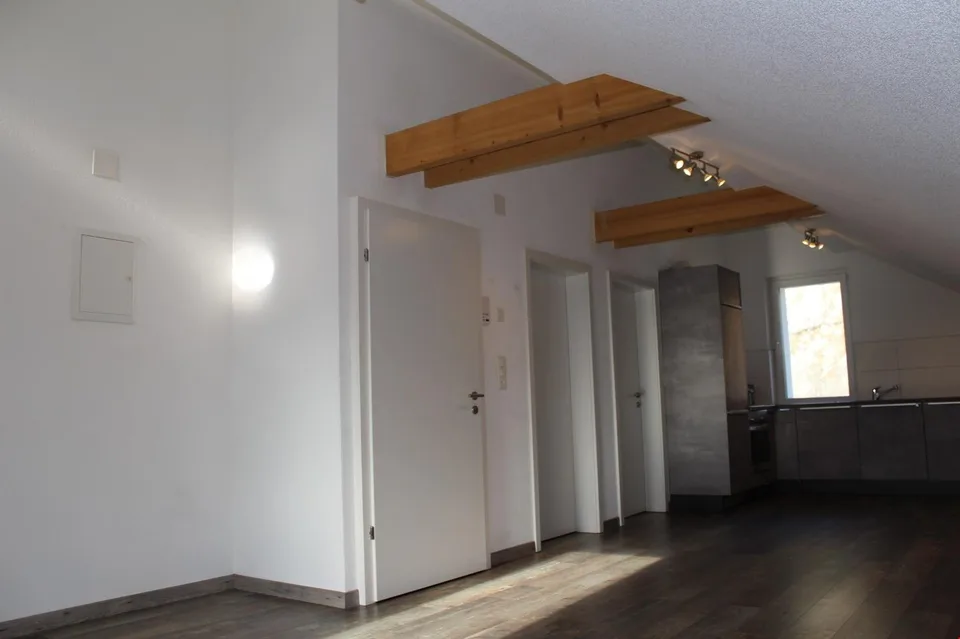 Rental building with 5 apartments near the train station