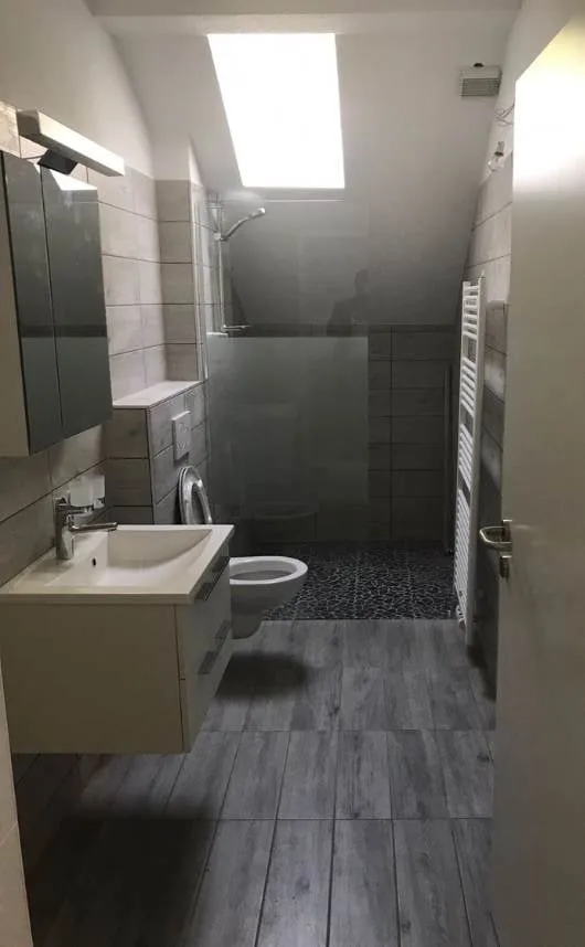 Rental building with 5 apartments near the train station