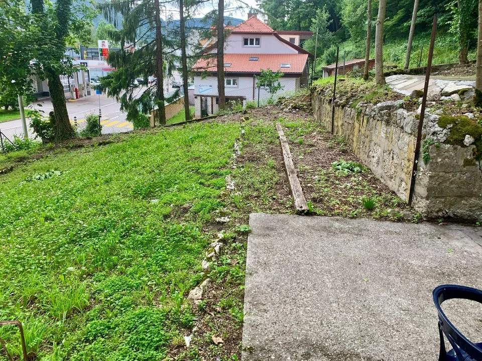 Rental building with 5 apartments near the train station