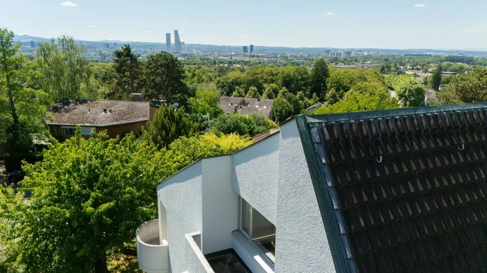 Grosszügiges 6.5 Z' Architektenhaus mit viel Platz, Garten und Potenzial