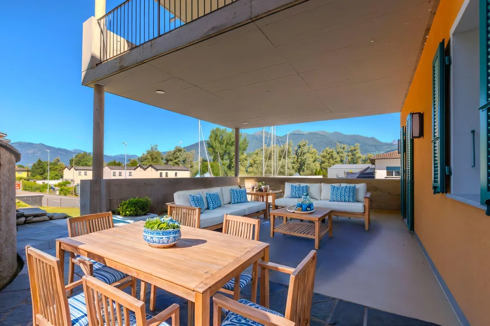 BELLISSIMO 4.5 LOCALI CON AMPIA TERRAZZA COPERTA A MAGADINO