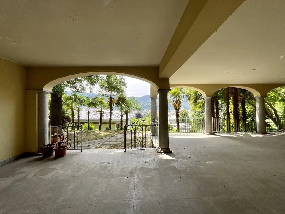 Morbio Inferiore - Villa zur Renovierung zu verkaufen