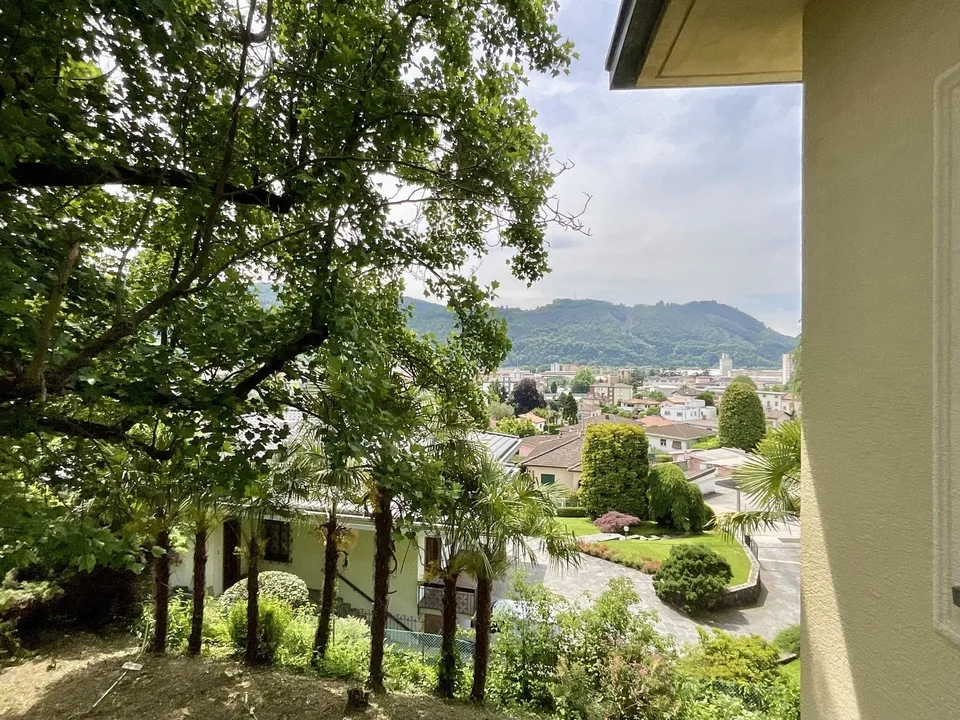 Morbio Inferiore - Villa zur Renovierung zu verkaufen