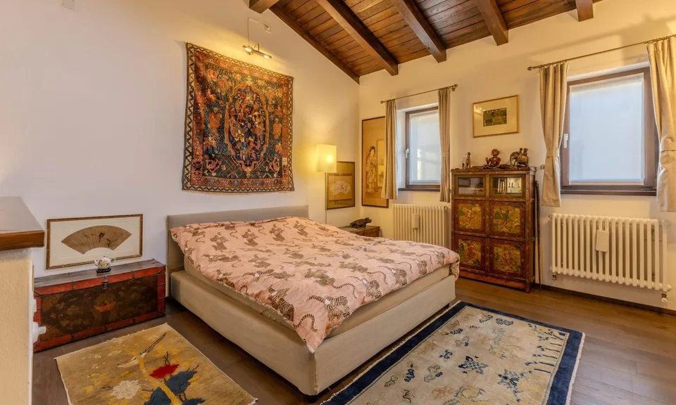 SPLENDIDA CASA 5.5 LOCALI RINNOVATA CON CHARME A CASTELROTTO