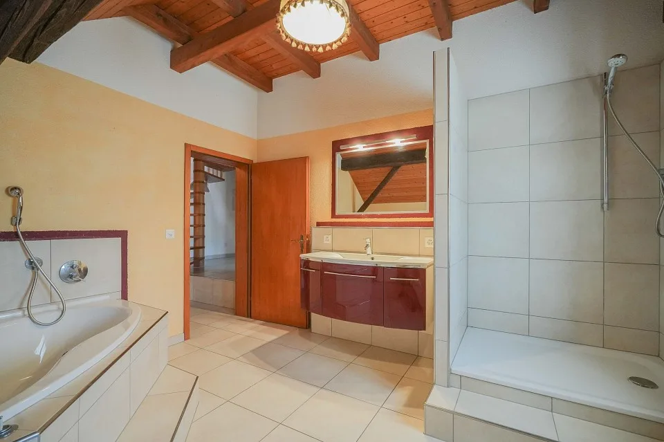 Incredibly spacious! Residential and commercial property in the village center