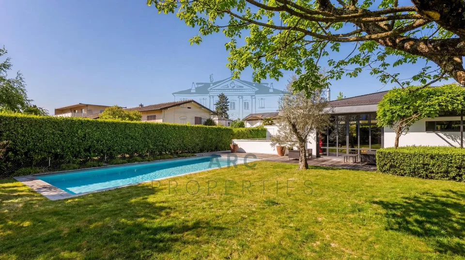 VESSY - DELIZIOSA CASA DI ARCHITETTO CON PISCINA