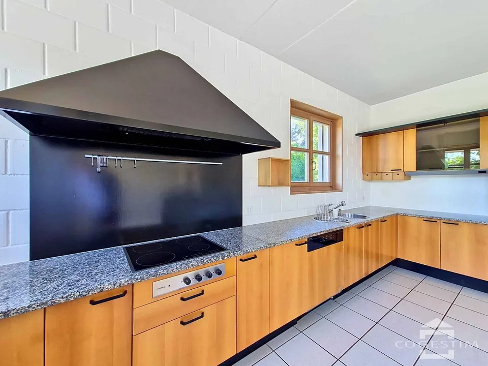 The serenity of the countryside, 10 minutes from Morges, large semi-detached house