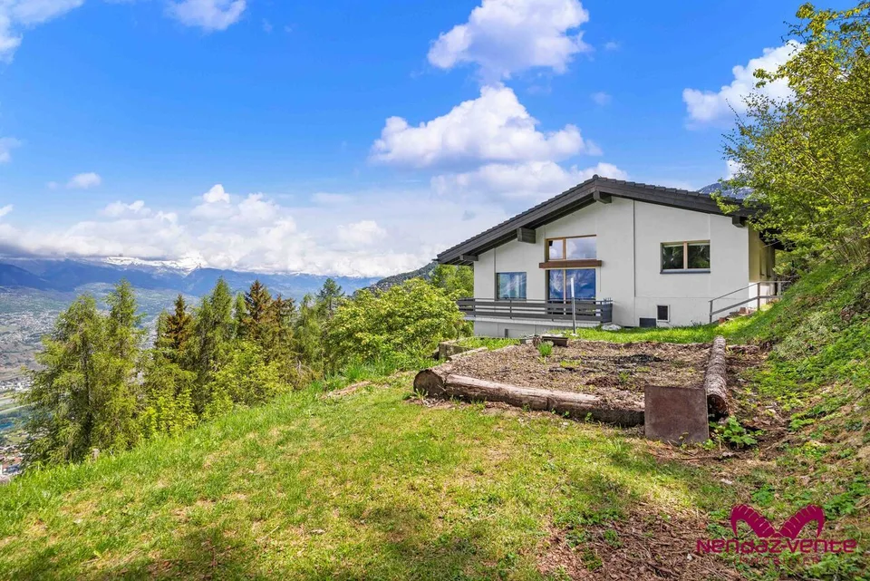 For sale villa with panoramic view as main or secondary residence