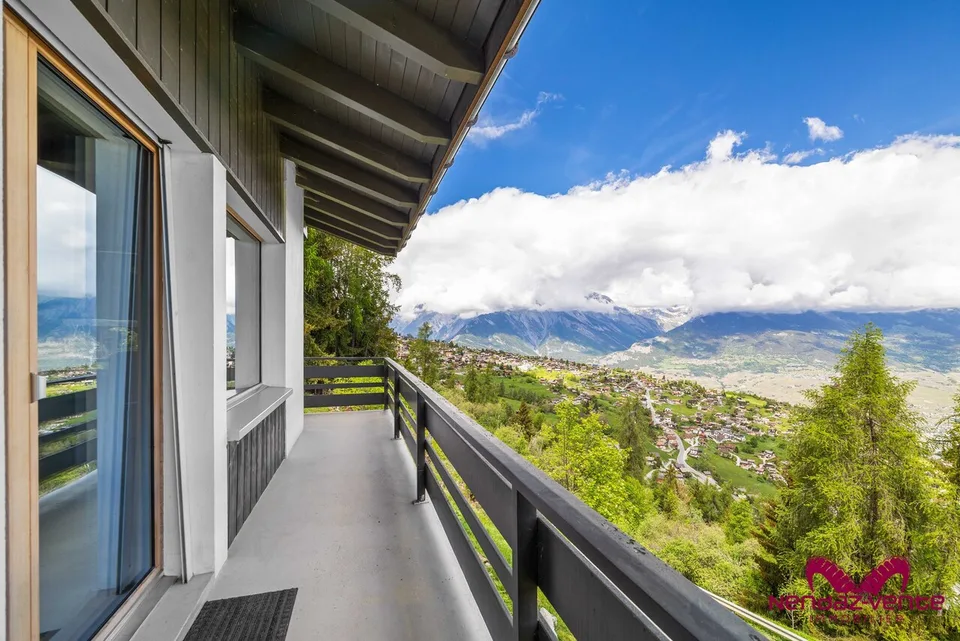 For sale villa with panoramic view as main or secondary residence