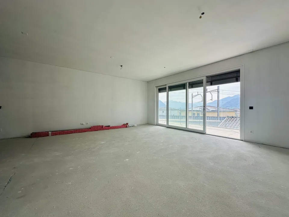 NEW 4.5 ROOMS WITH BALCONY AND OPEN VIEW IN BELLINZONA