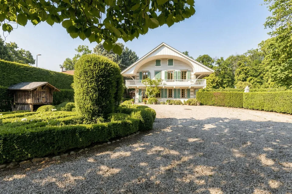 Elegantes Haus mit Charakter im Herzen der Genfer Campagne