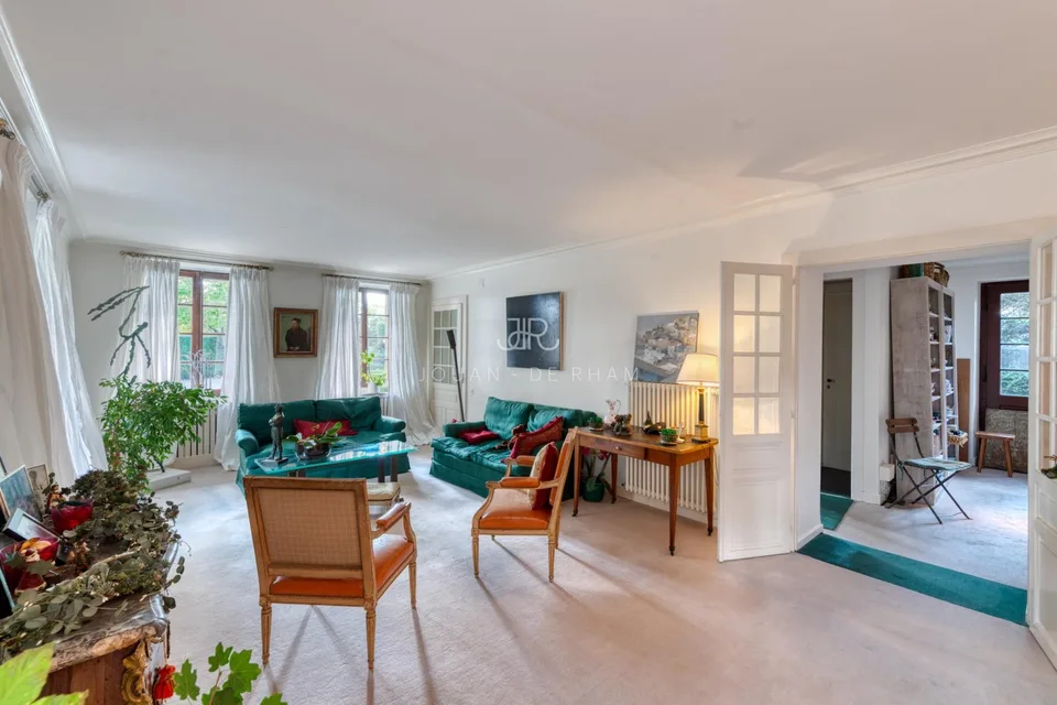 Elegantes Haus mit Charakter im Herzen der Genfer Campagne