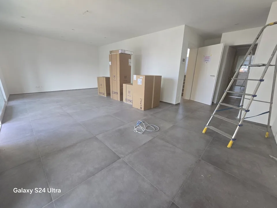 Bel appartement de 3,5 pièces avec grande terrasse à Agno