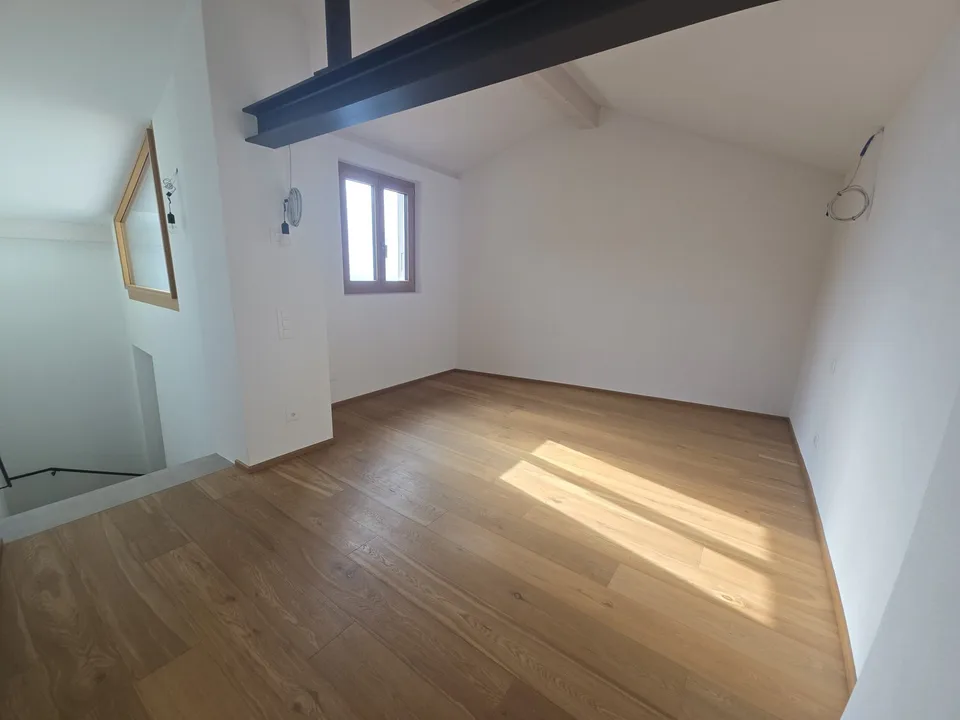 Belle maison rénovée 4.5 pièces avec vue sur le lac à Cademario