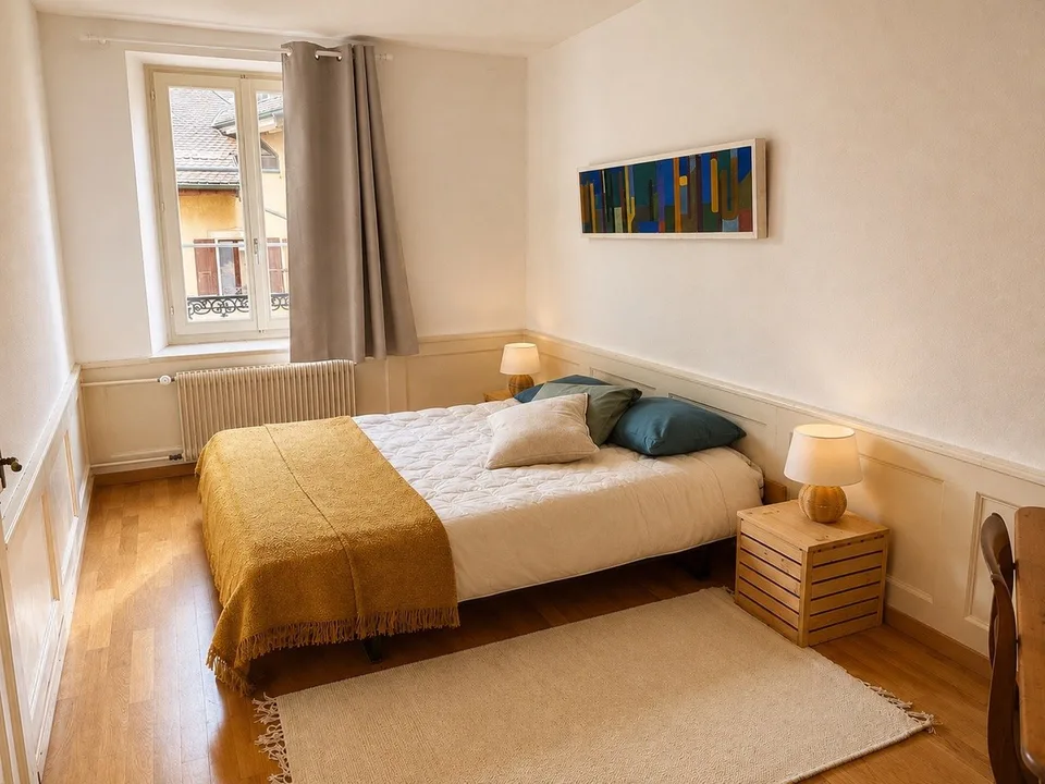 Geräumige möblierte Wohnung von 104 m2 in einem charmanten Haus
