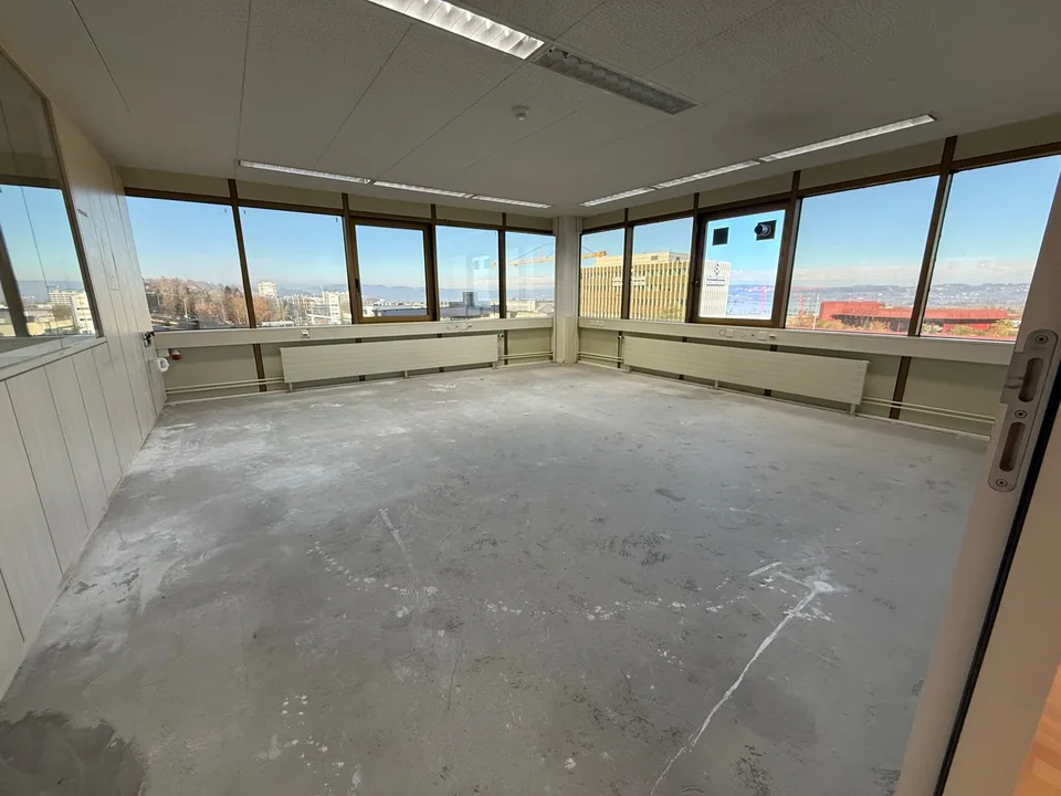 Espaces de bureau exclusifs avec une belle vue à Freienbach