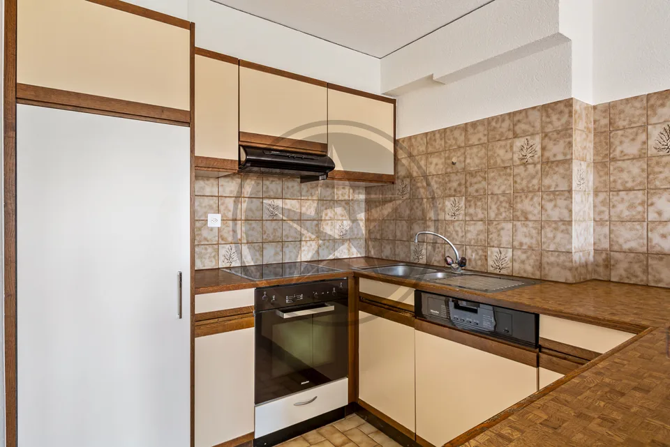 3,5 locali con balcone, vista lago e garage - Riservato agli investitori