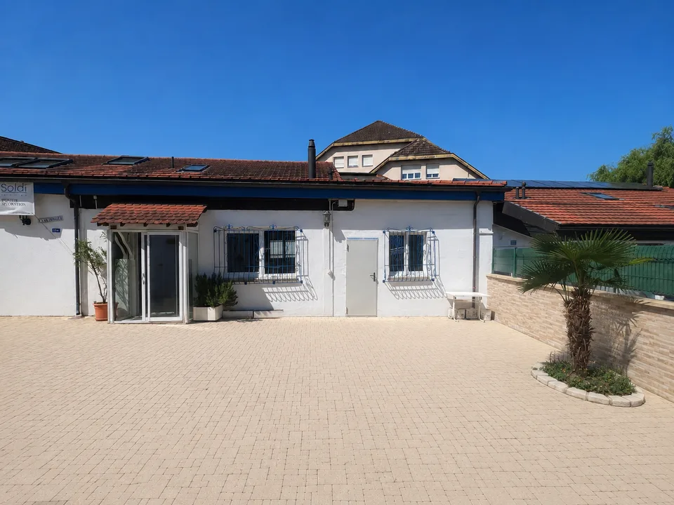 Incantevole casa di villaggio con due appartamenti nel cuore di Marin