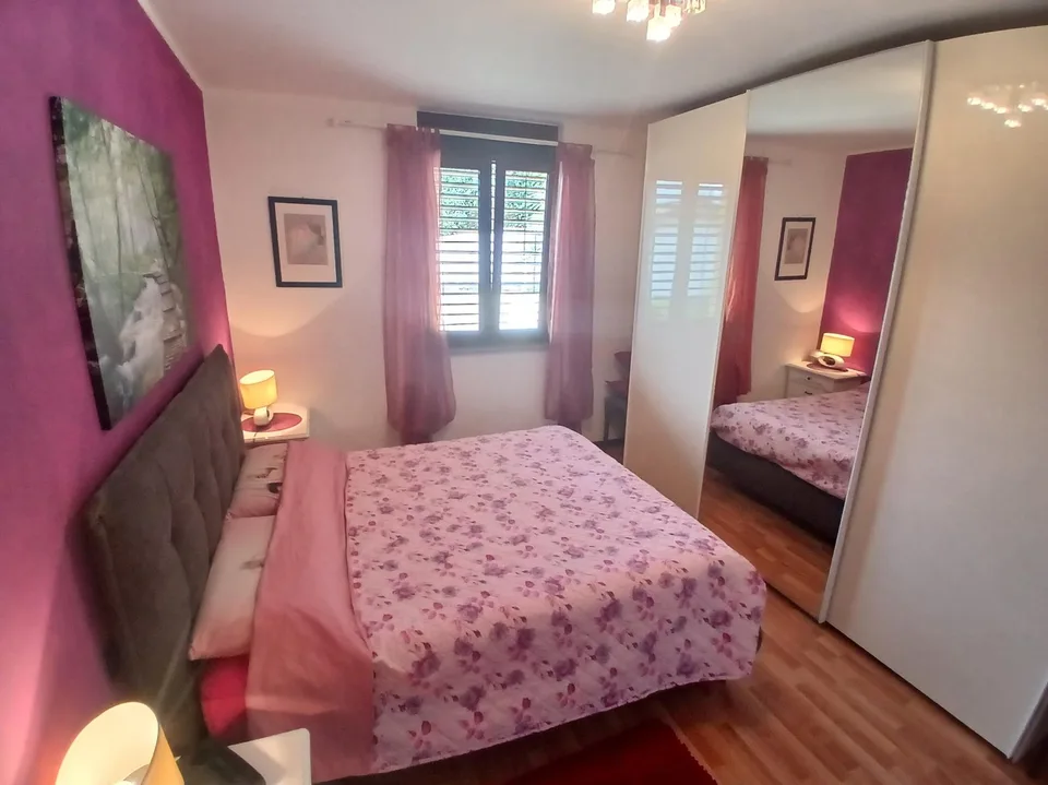 Appartement spacieux 3.5 pièces avec salle de loisirs et jardin privé à Caslano