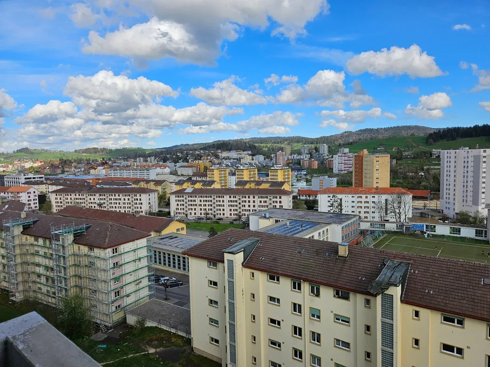 Appartement rénové de 4 pièces au 7ème étage n47