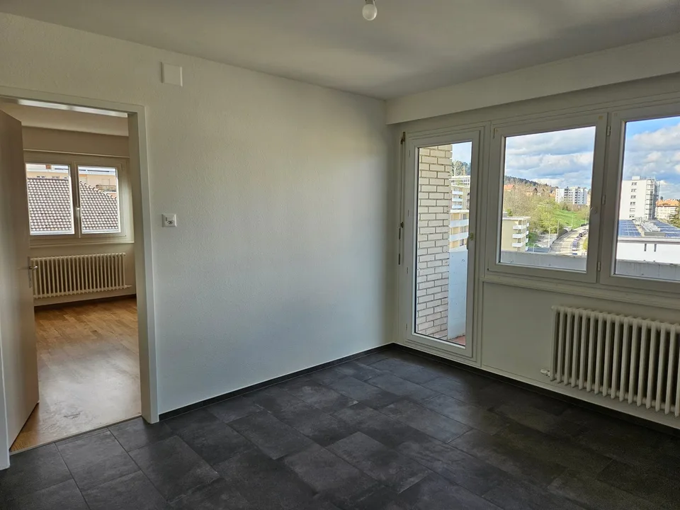 Appartement rénové de 4 pièces au 7ème étage n47