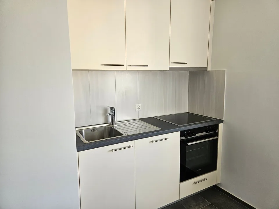 Appartement rénové de 4 pièces au 7ème étage n47