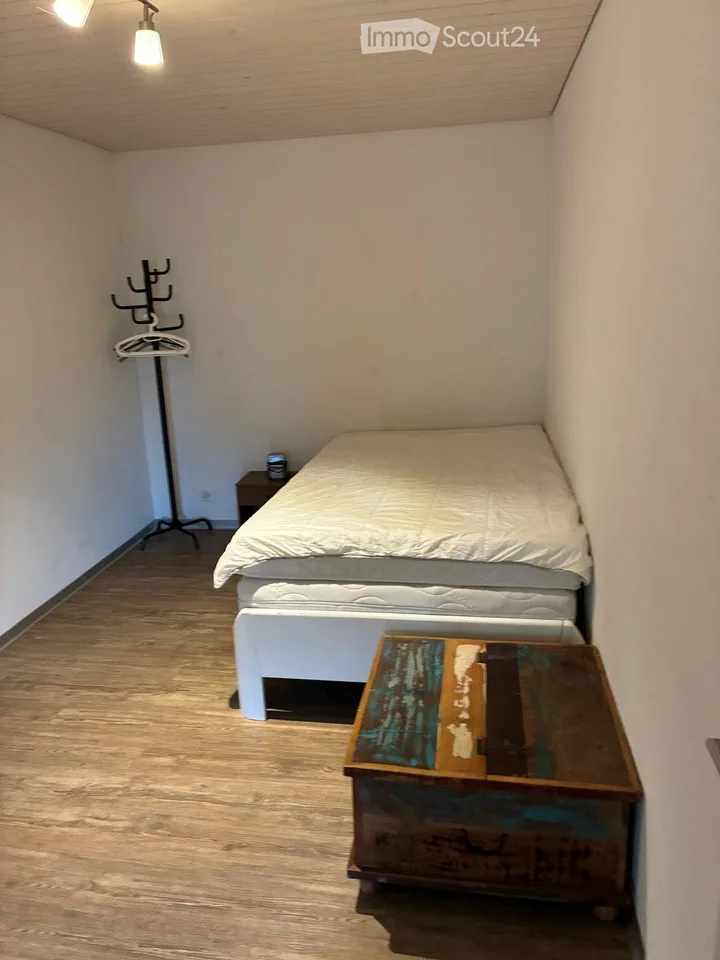 Charmant appartement 2.5 pièces avec grand balcon dans un cadre verdoyant