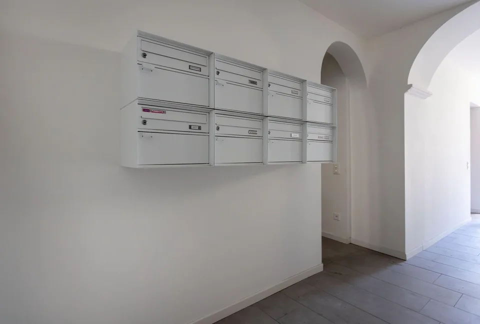 Splendid and spacious studio apartment on the ground floor in Capolago