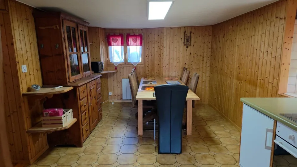 Location appartement 3 pces et demi dans maison villageoise aux Cerisiers