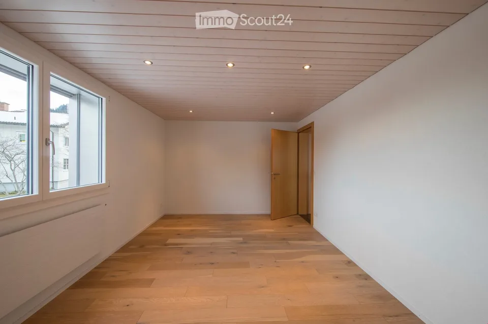 Moderne, sonnige 4.5 Zimmer Wohnung in Trachslau bei Einsiedeln