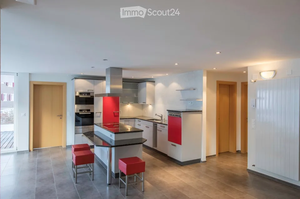 Moderne, sonnige 4.5 Zimmer Wohnung in Trachslau bei Einsiedeln