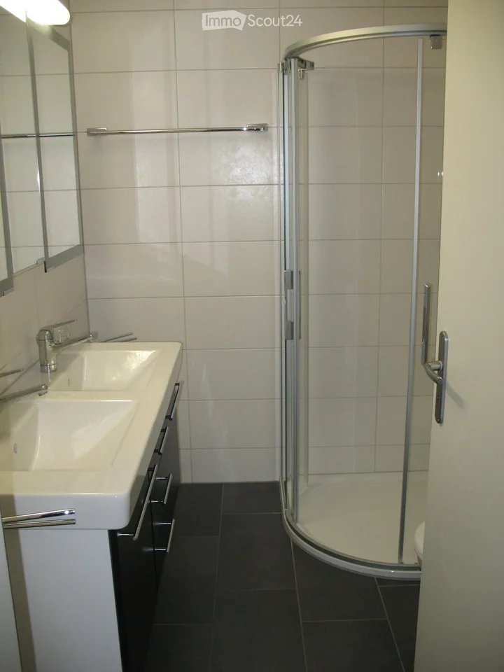 Newly renovated 5½-room attic apartment with gallery and balcony
