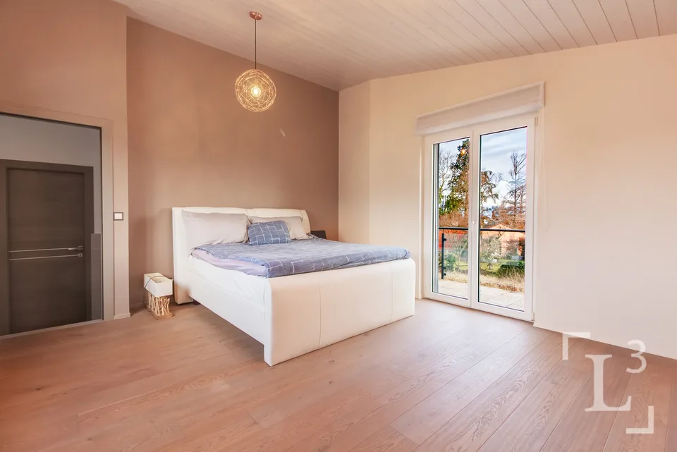 Spacieuse villa familiale avec piscine + studio