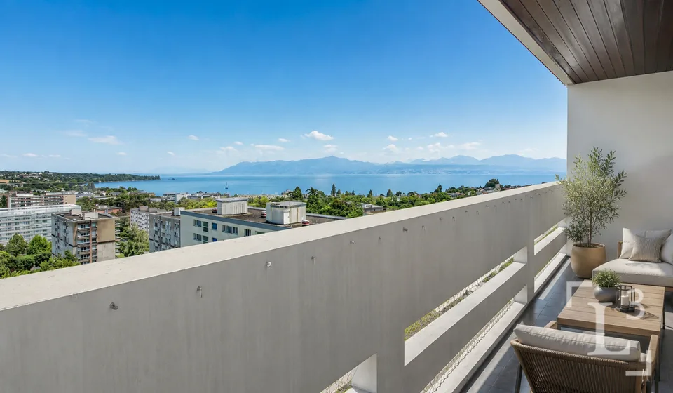 Vue lac! Appartement de 5.5 pièces avec balcons