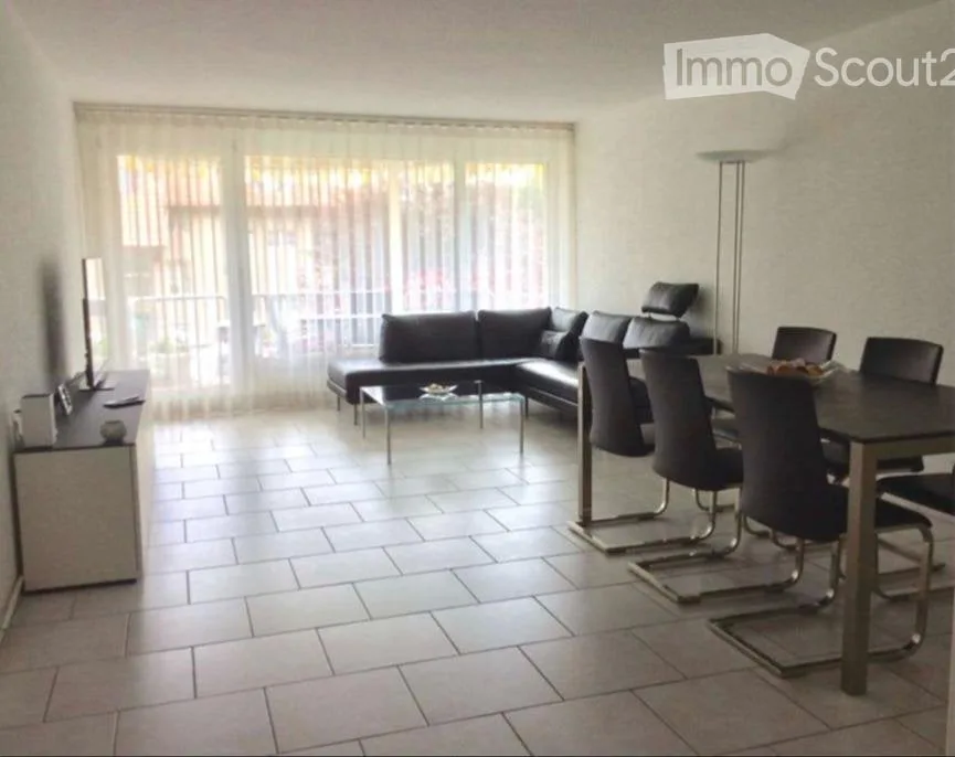 zu Vermieten 4 1/2 Zimmer Wohnung