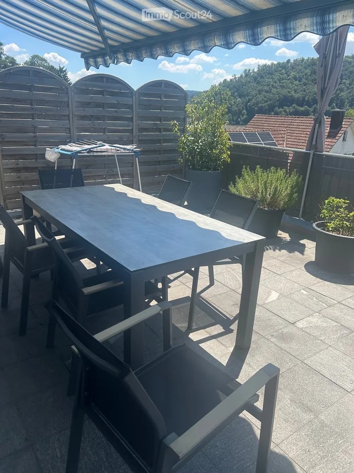 Charming 5.5-room attic apartment in Nussbaumen AG – Available immediately!