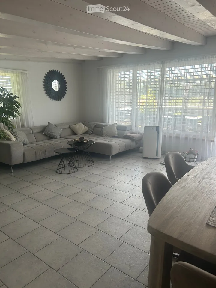 Charming 5.5-room attic apartment in Nussbaumen AG – Available immediately!