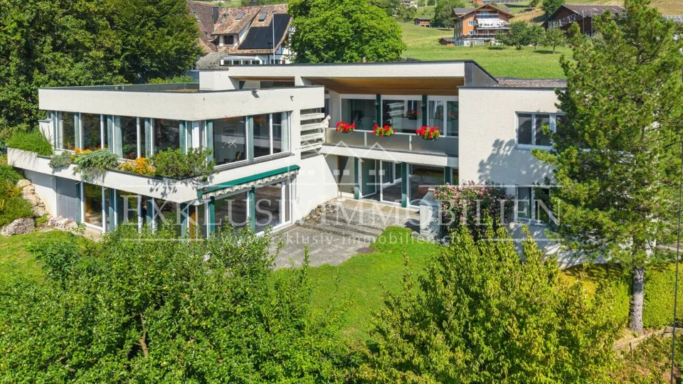 Bauhaus mit Charakter - Aussicht ohne Kompromisse - Potenzial für Visionäre