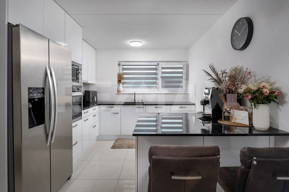 4.5-Zimmer-Wohnung mit sonnigem Balkon und hochwertiger Ausstattung in Buttikon SZ zu kaufen!