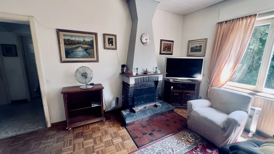 GRANDE MAISON 4.5 PIÈCES À RÉNOVER À ARANNO
