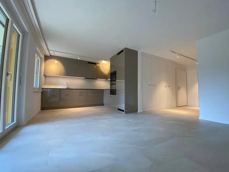 Stilvolle 2.5-Zimmer-Wohnung mit Balkon in Dübendorf Nr. 5541