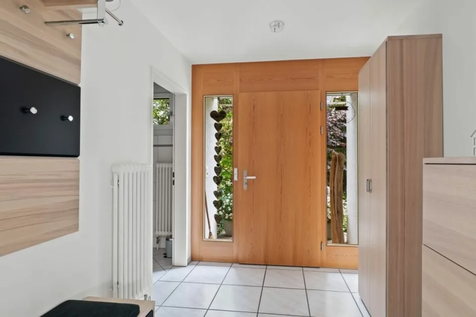 Bijou- Pferdeparadies! Einfamilienhaus mit Pferdestall